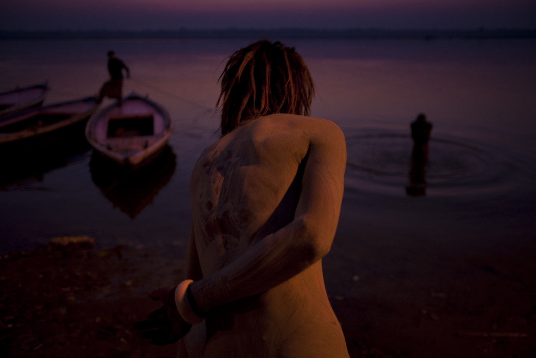 Bathing ritual by the Ganges